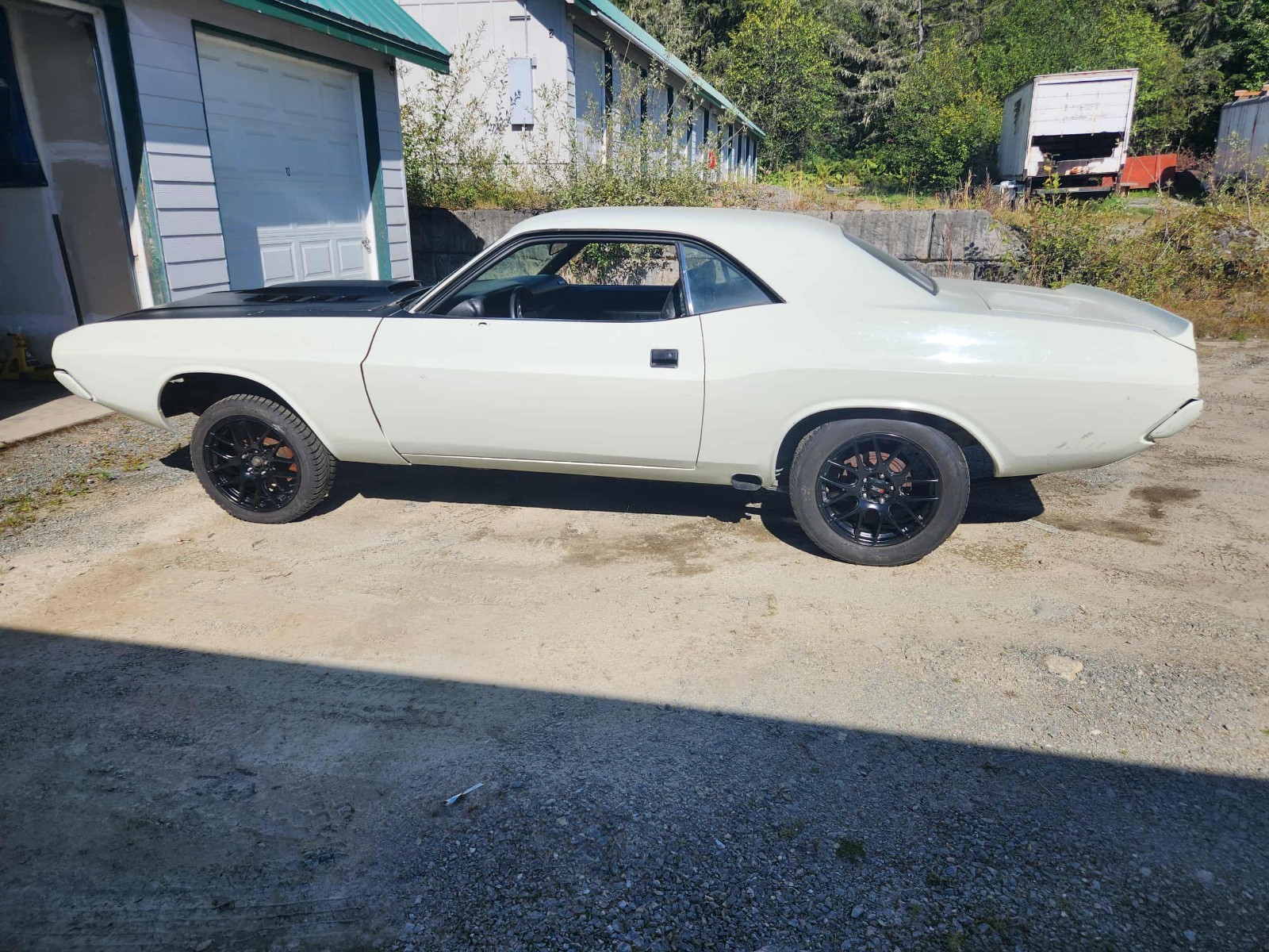 Dodge-Challenger-1972-Coupe