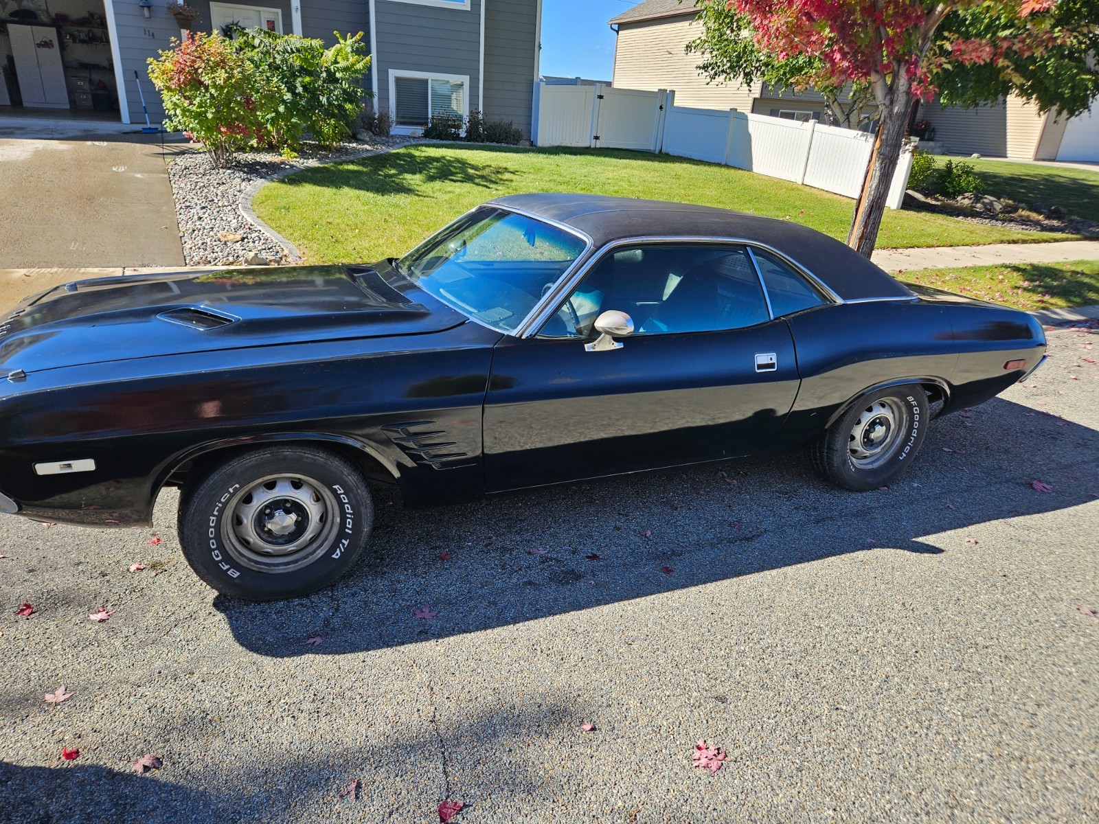 Dodge-Challenger-1973-Coupe-1