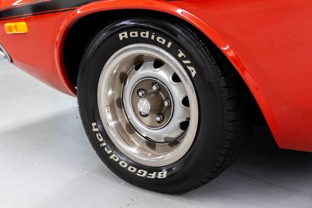 Dodge-Challenger-1973-Coupe-17