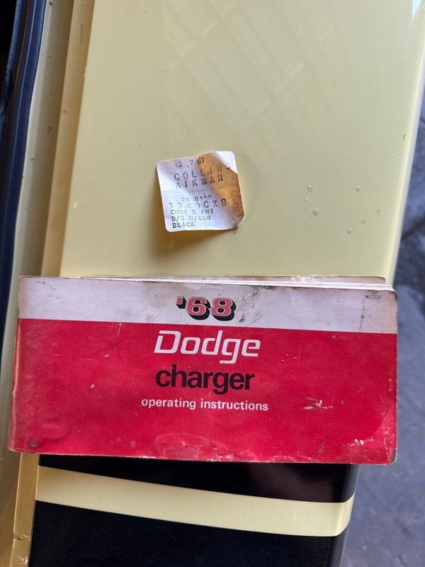 Dodge-Charger-1968-37
