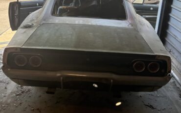 Dodge-Charger-1968-4