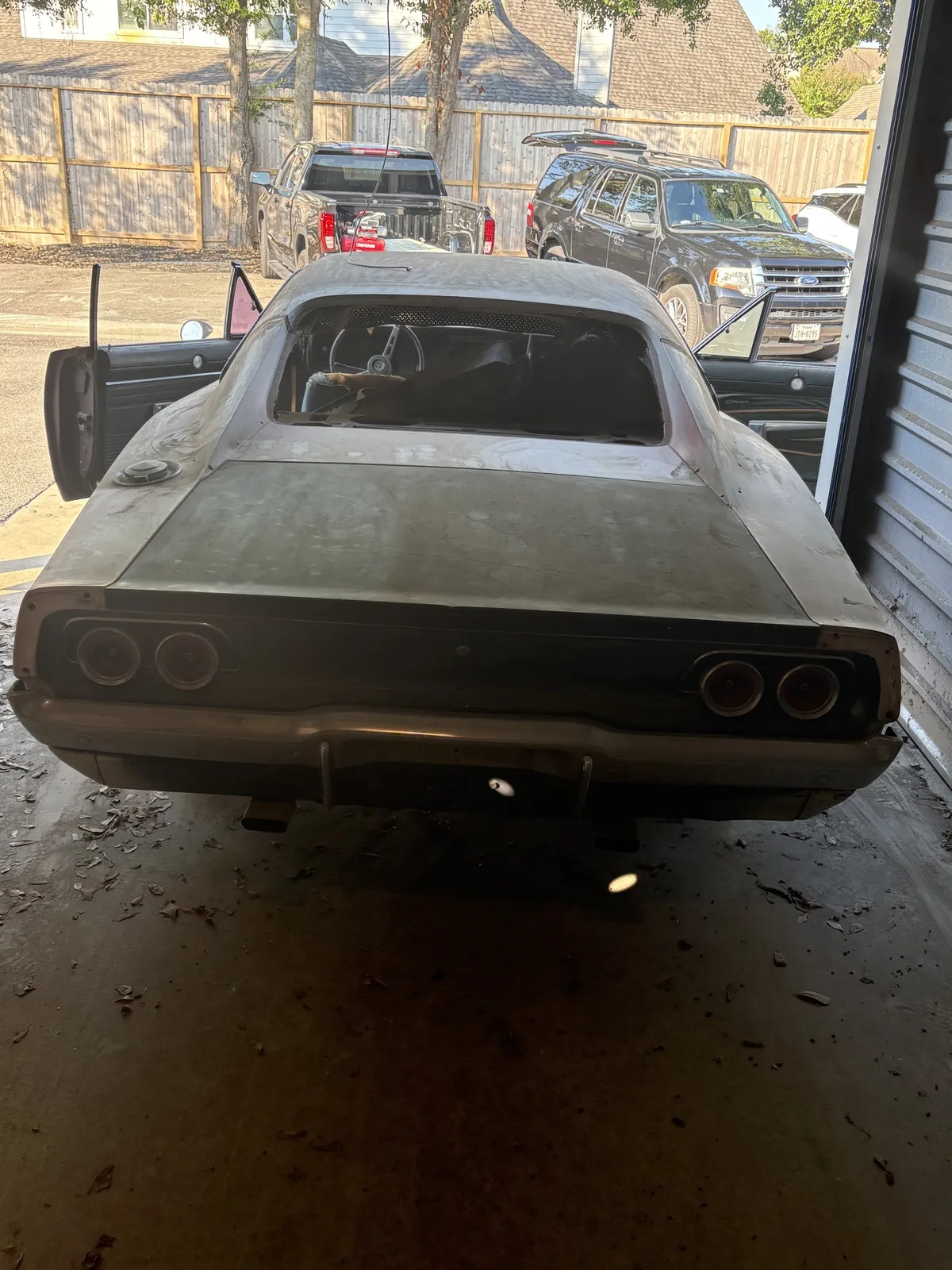 Dodge-Charger-1968-4
