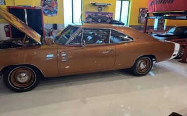 Dodge-Charger-1969-T5-Bronze-Saddle-1