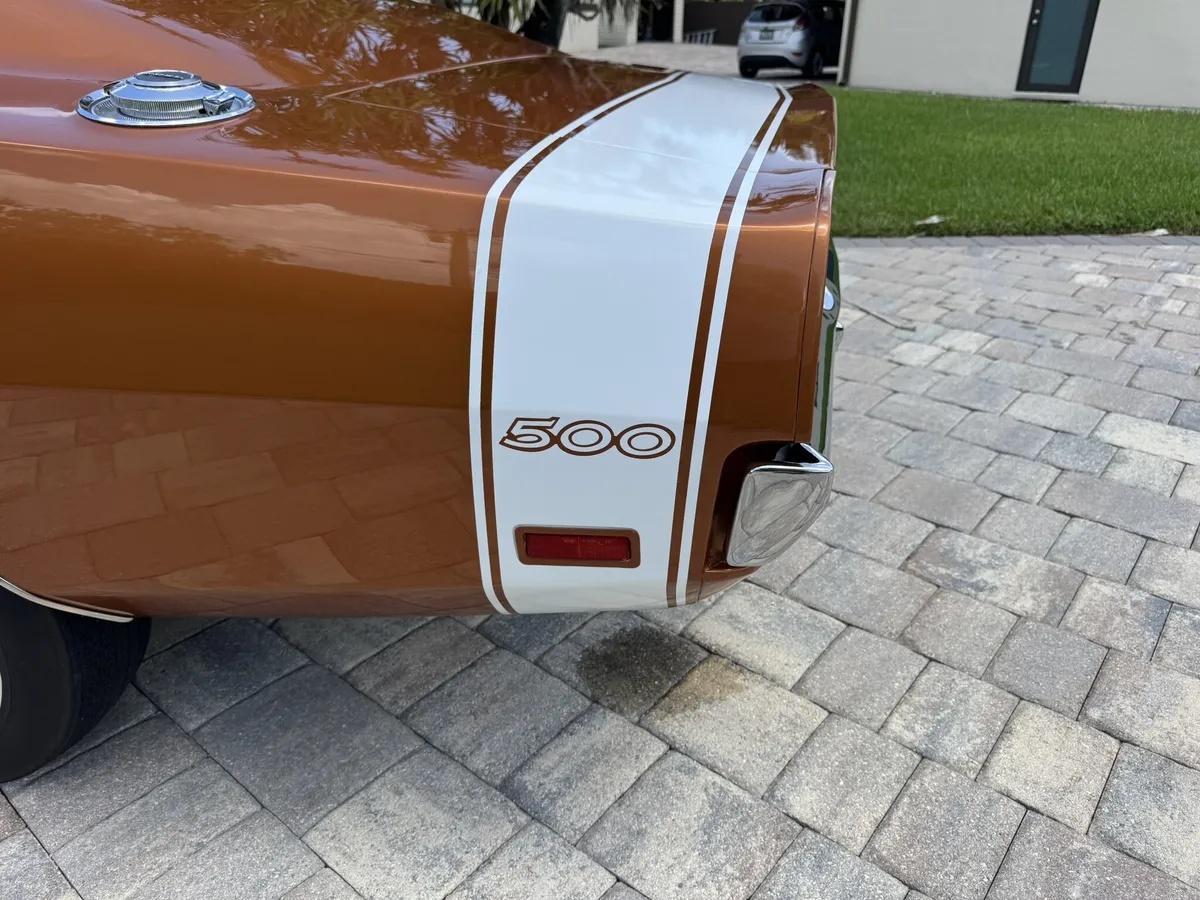 Dodge-Charger-1969-T5-Bronze-Saddle-3