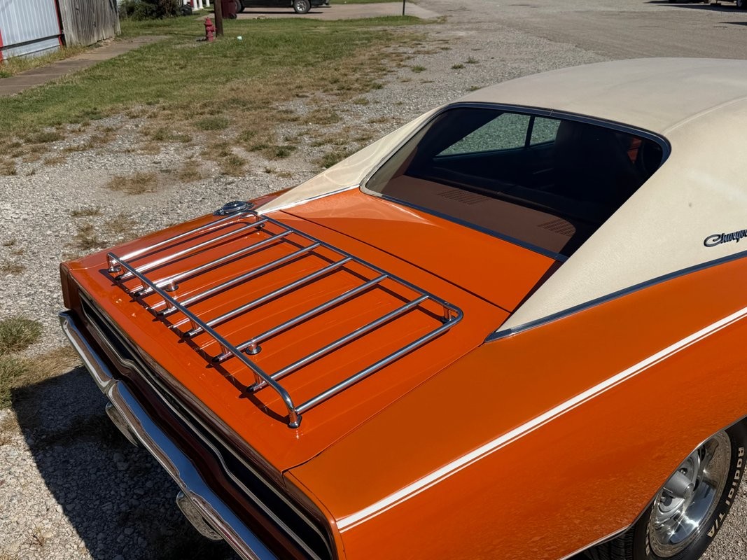 Dodge-Charger-1970-11