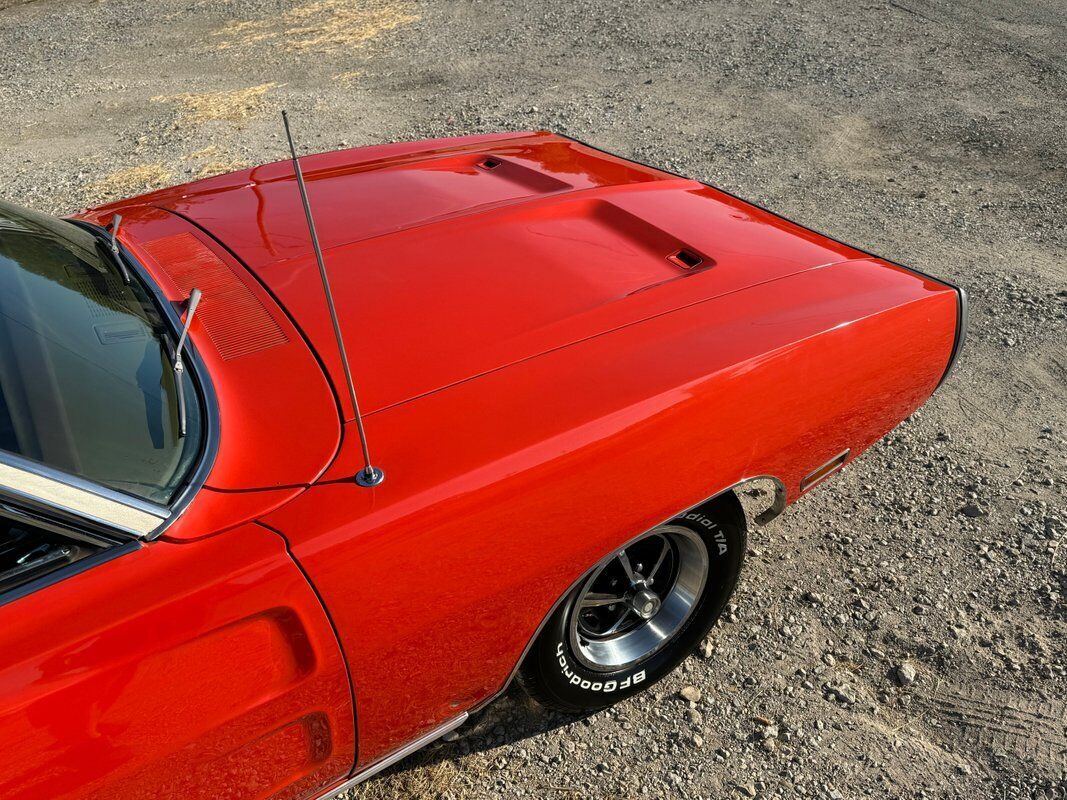 Dodge-Charger-1970-28