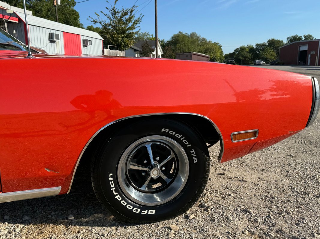 Dodge-Charger-1970-29