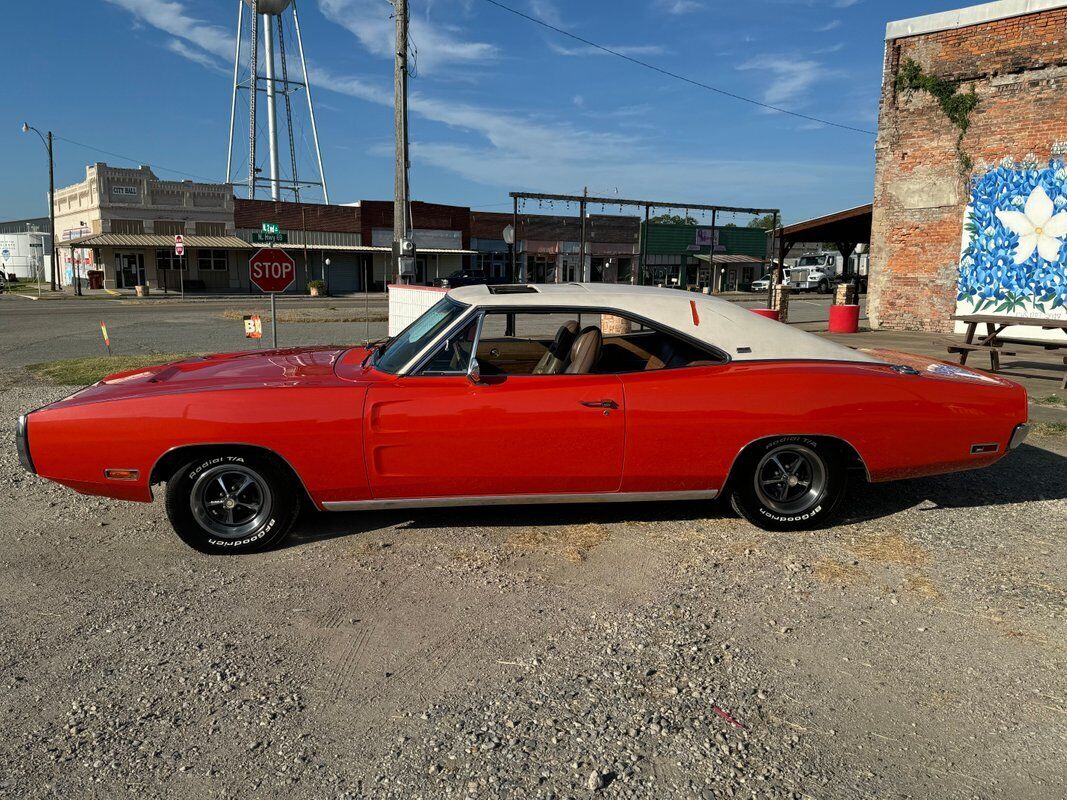 Dodge-Charger-1970-35
