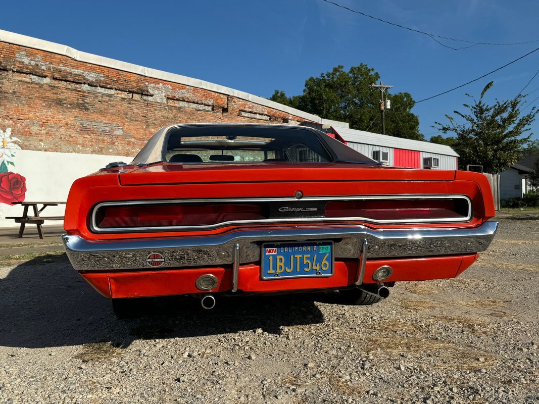 Dodge-Charger-1970-37