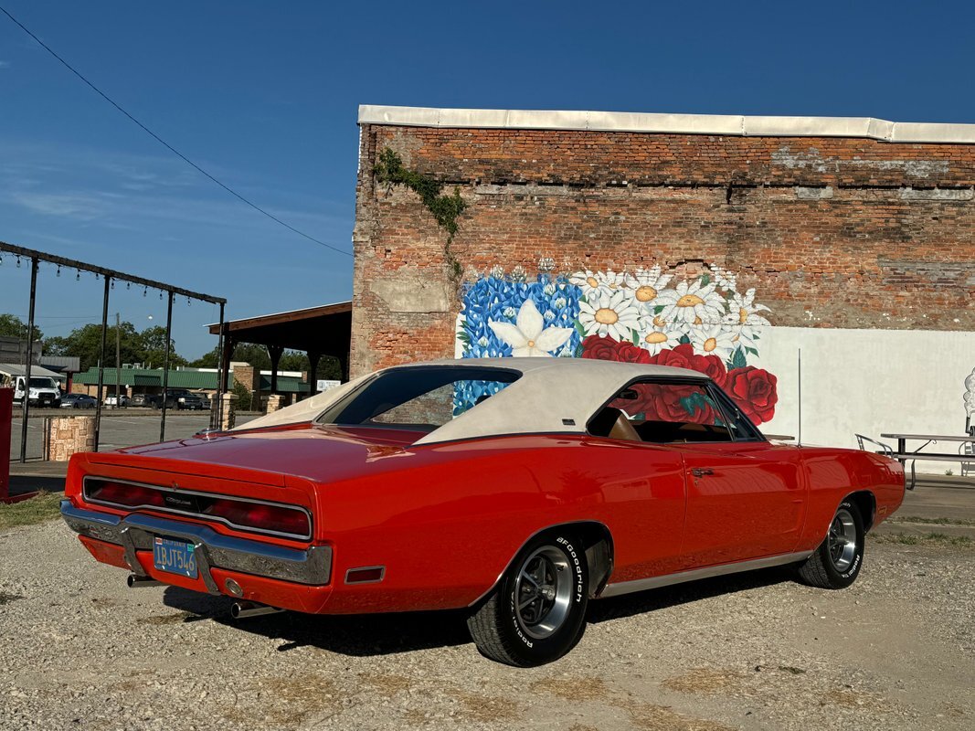 Dodge-Charger-1970-38