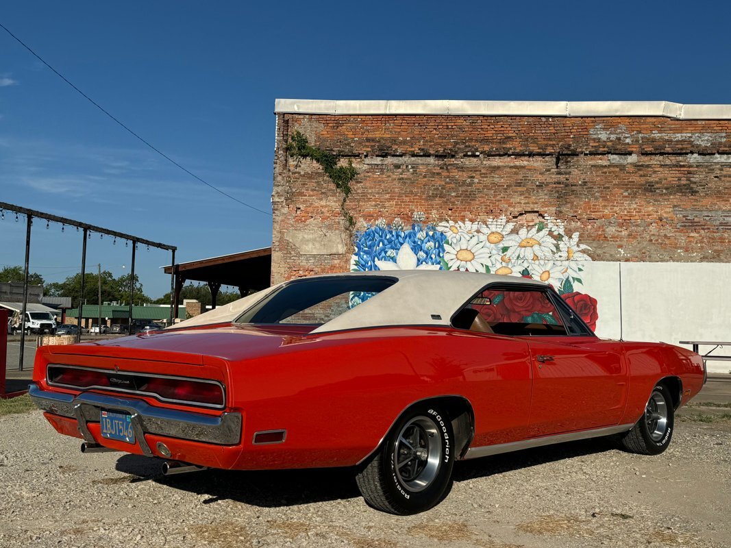 Dodge-Charger-1970-39