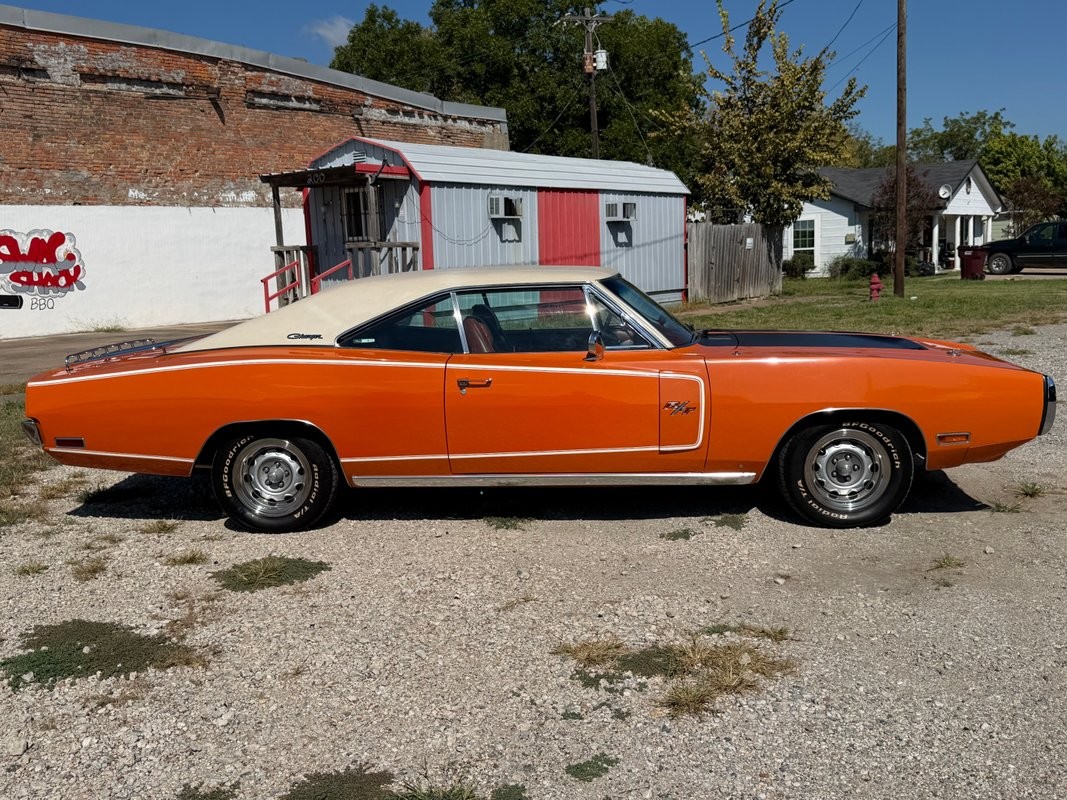 Dodge-Charger-1970-4