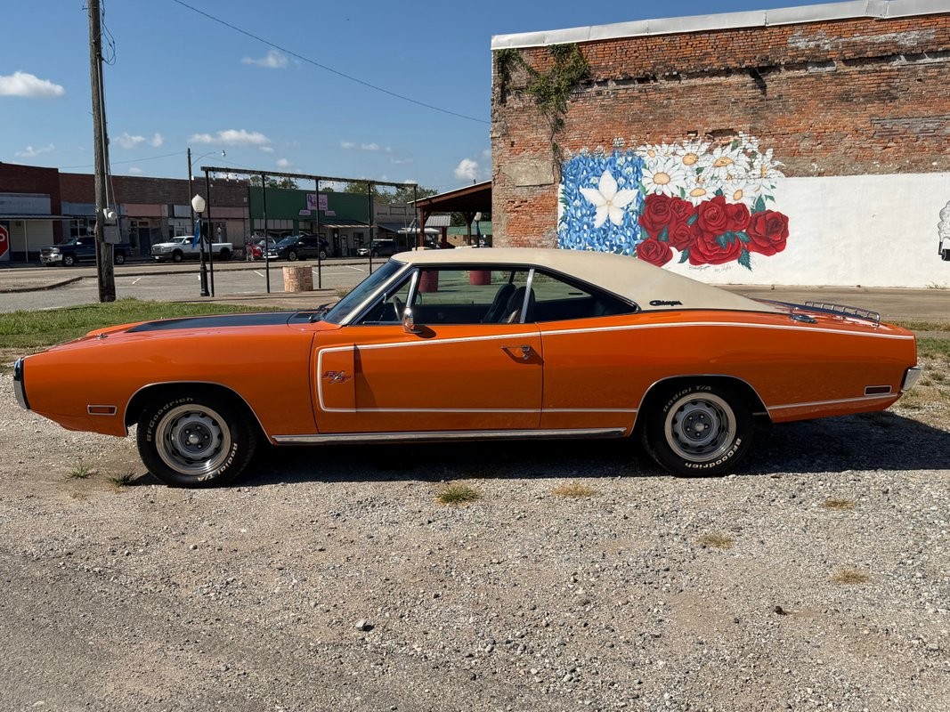 Dodge-Charger-1970-5