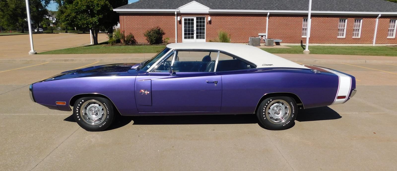 Dodge-Charger-1970-HARD-TOP-8