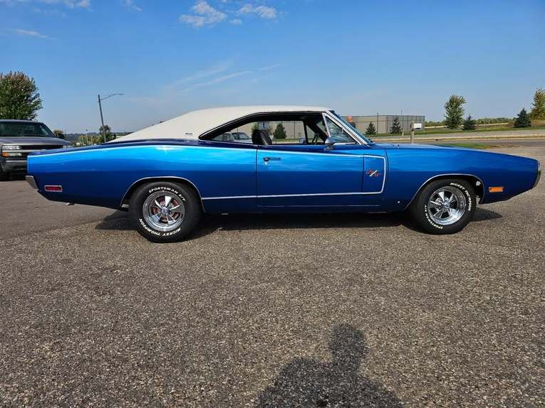 Dodge-Charger-1970-blue-black-4