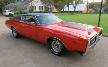 Dodge-Charger-1971-Coupe-2