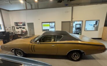 Dodge-Charger-1971-Coupe-3