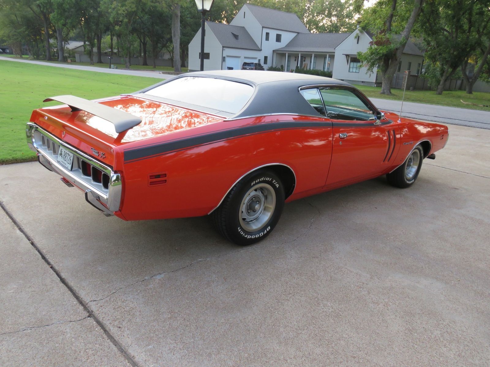 Dodge-Charger-1971-Coupe-5
