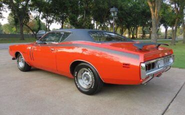 Dodge-Charger-1971-Coupe-9