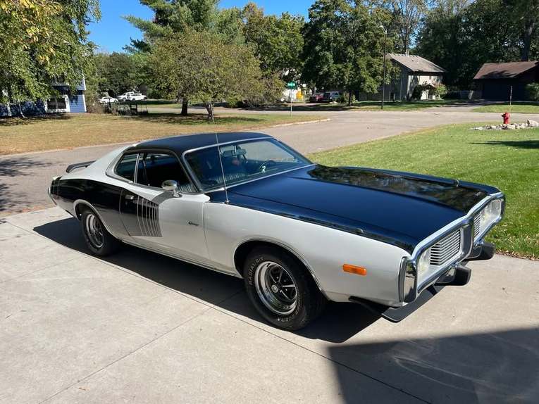 Dodge-Charger-1974-white-black-16