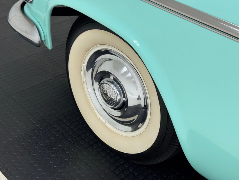 Dodge-Coronet-1955-Chiffon-Green-Green-12