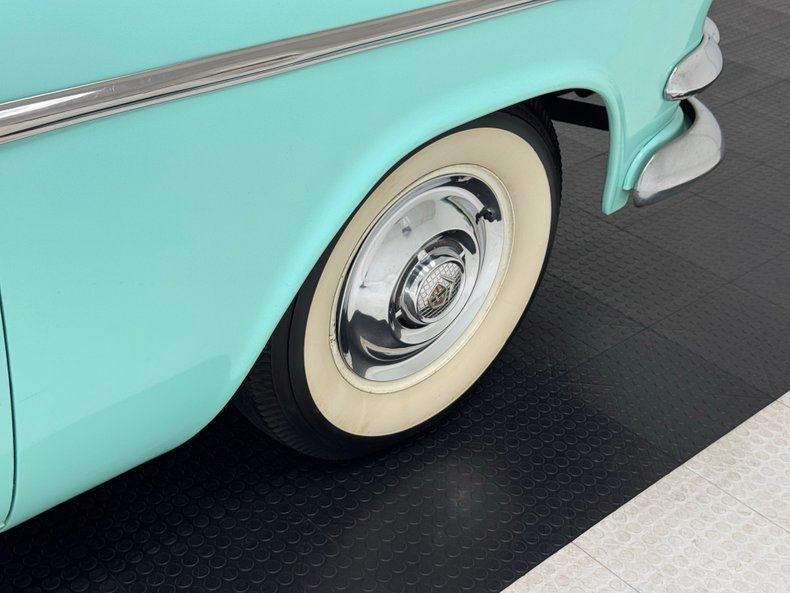 Dodge-Coronet-1955-Chiffon-Green-Green-26