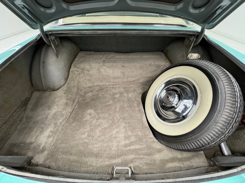 Dodge-Coronet-1955-Chiffon-Green-Green-32