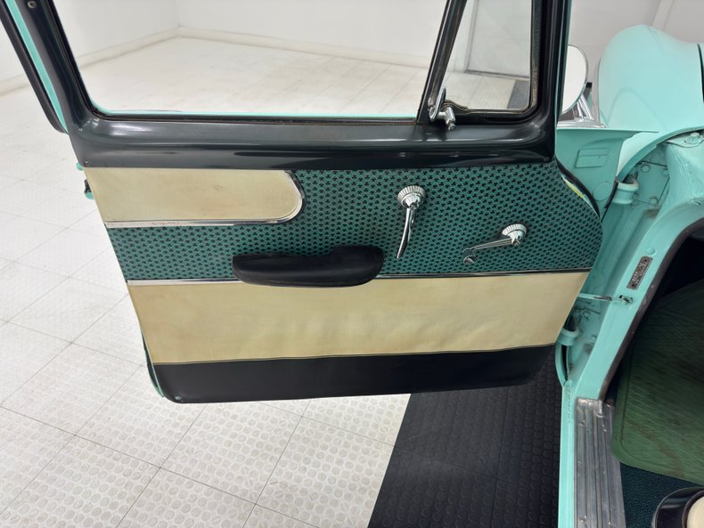 Dodge-Coronet-1955-Chiffon-Green-Green-34