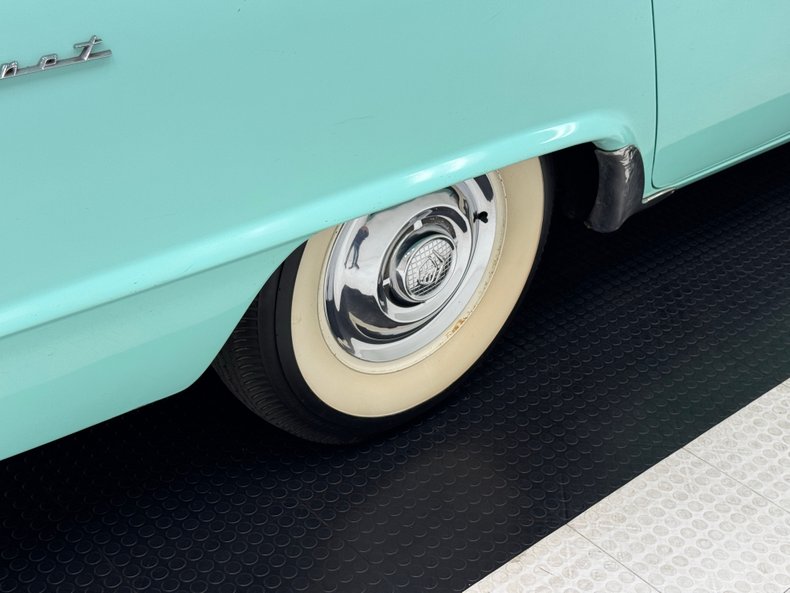 Dodge-Coronet-1955-Chiffon-Green-Green-4