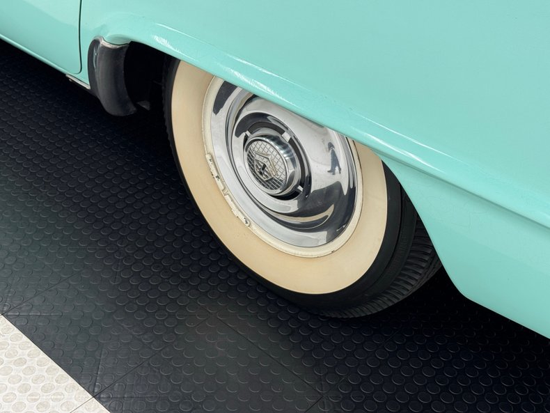 Dodge-Coronet-1955-Chiffon-Green-Green-43