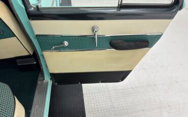 Dodge-Coronet-1955-Chiffon-Green-Green-47