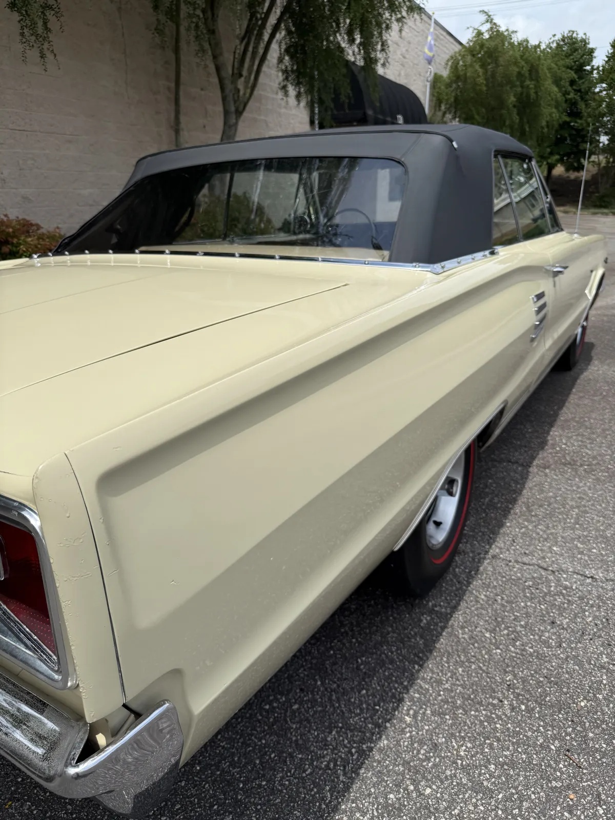 Dodge-Coronet-1966-4