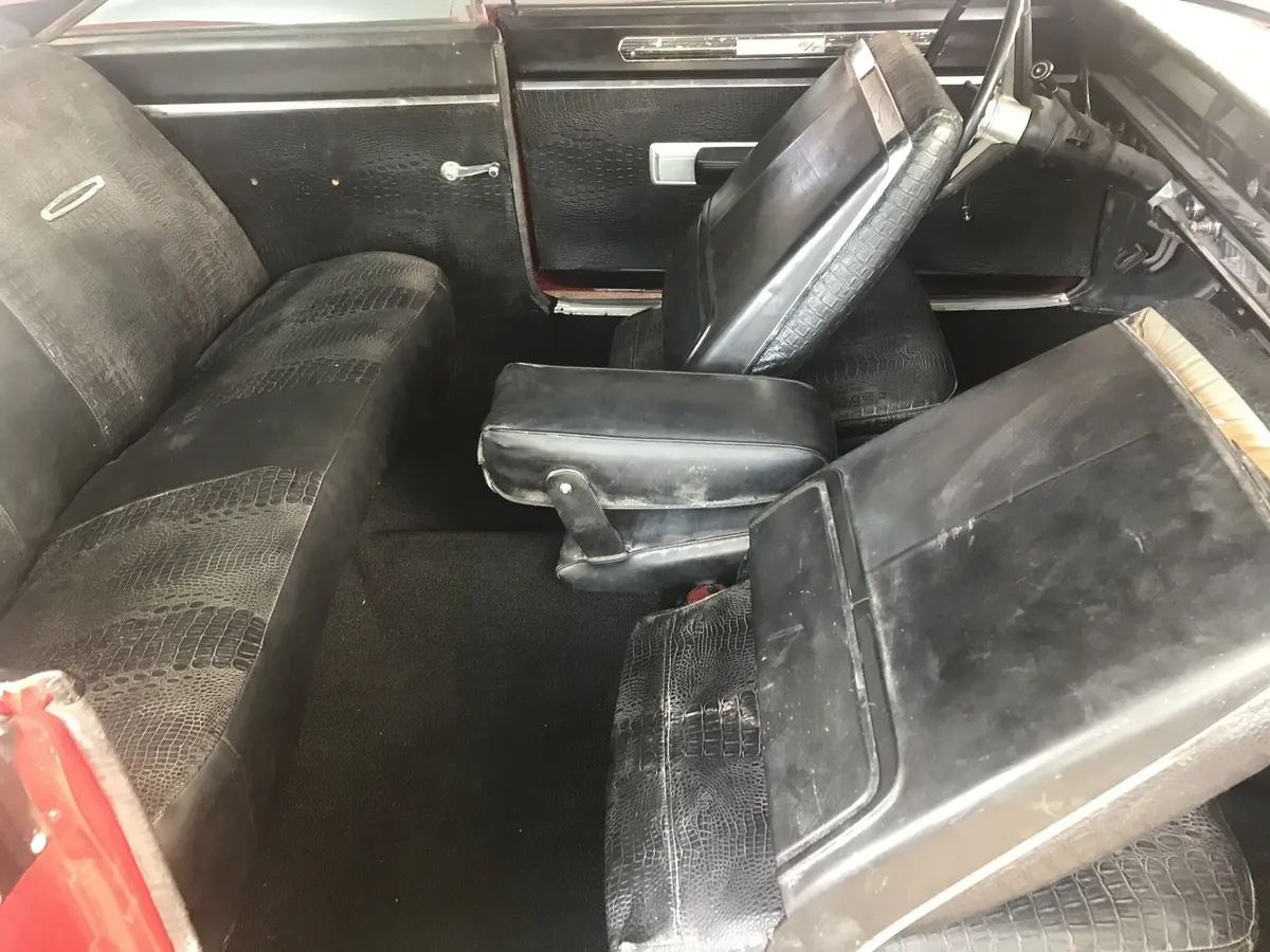 Dodge-Coronet-1967-Red-Black-7