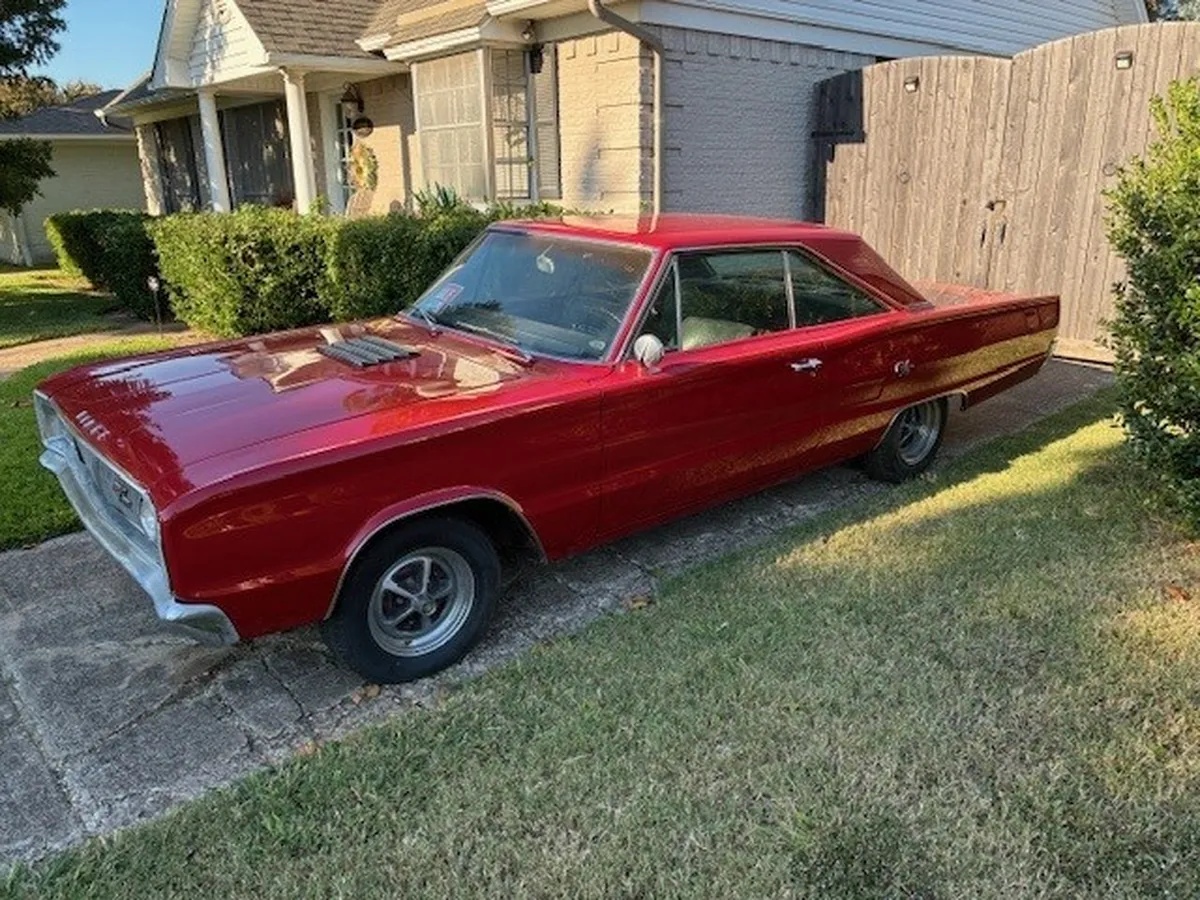 Dodge-Coronet-1967-Red-Black-9