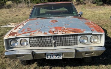 Dodge-Coronet-1967-Sedan-2