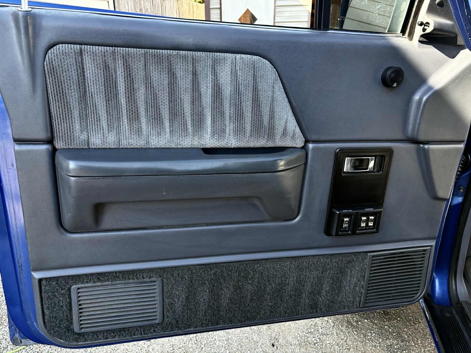 Dodge-Dakota-1990-11