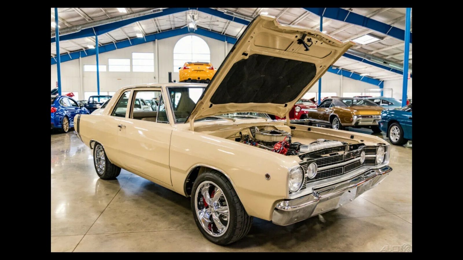 Dodge-Dart-1968-Pale-Yellow-With-Black-Hood-Tan-11