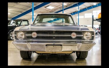 Dodge-Dart-1968-Pale-Yellow-With-Black-Hood-Tan-4