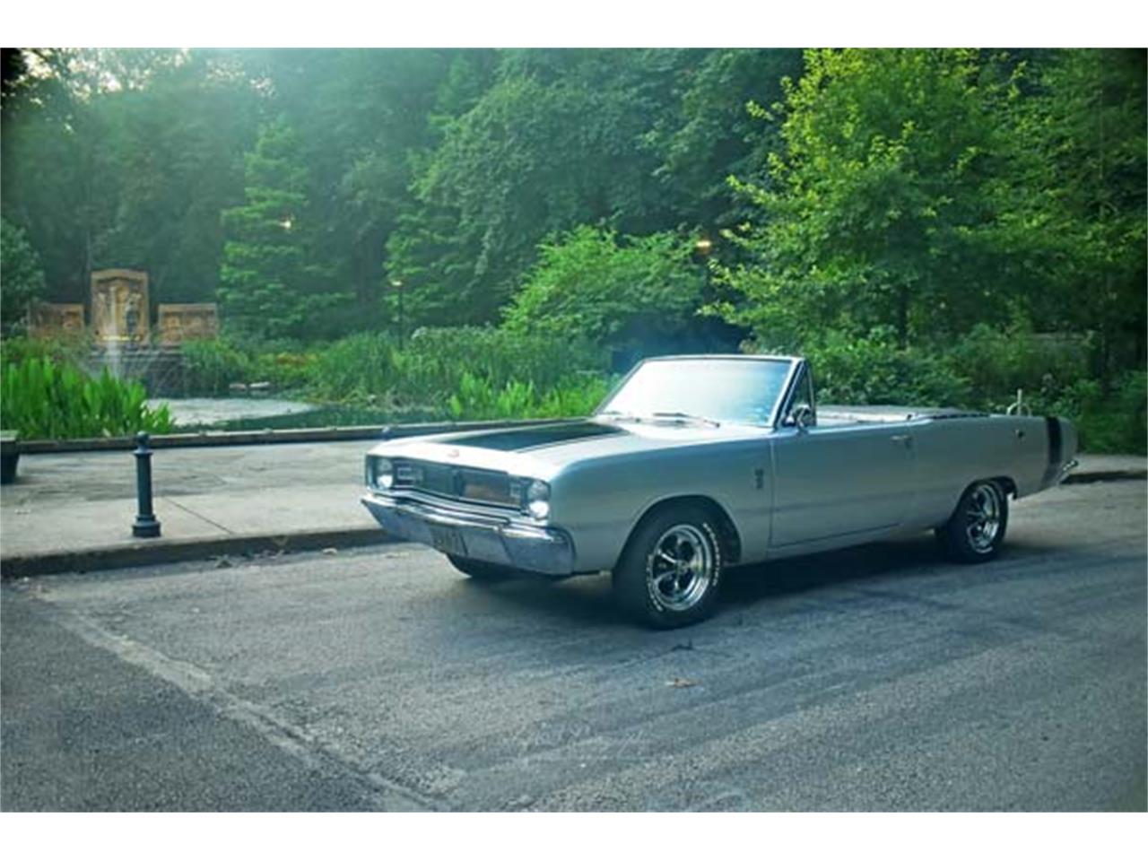 Dodge-Dart-gt-1967-Silver-BlackSilver-24
