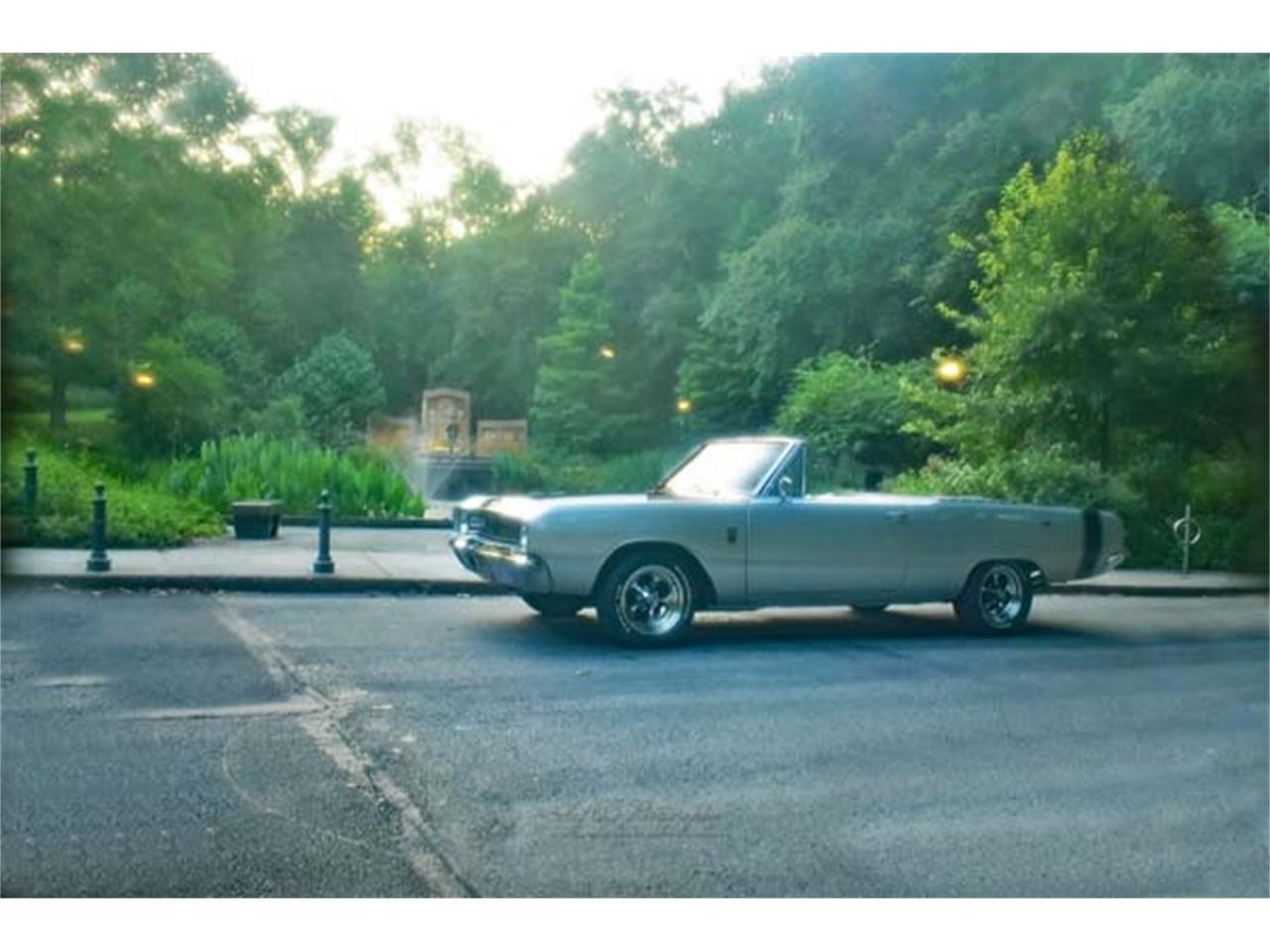 Dodge-Dart-gt-1967-Silver-BlackSilver-26