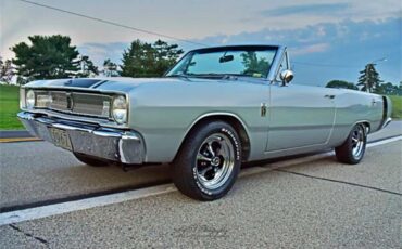 Dodge-Dart-gt-1967-Silver-BlackSilver-29