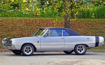Dodge-Dart-gt-1967-Silver-BlackSilver-34