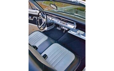 Dodge-Dart-gt-1967-Silver-BlackSilver-40