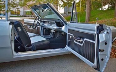 Dodge-Dart-gt-1967-Silver-BlackSilver-43