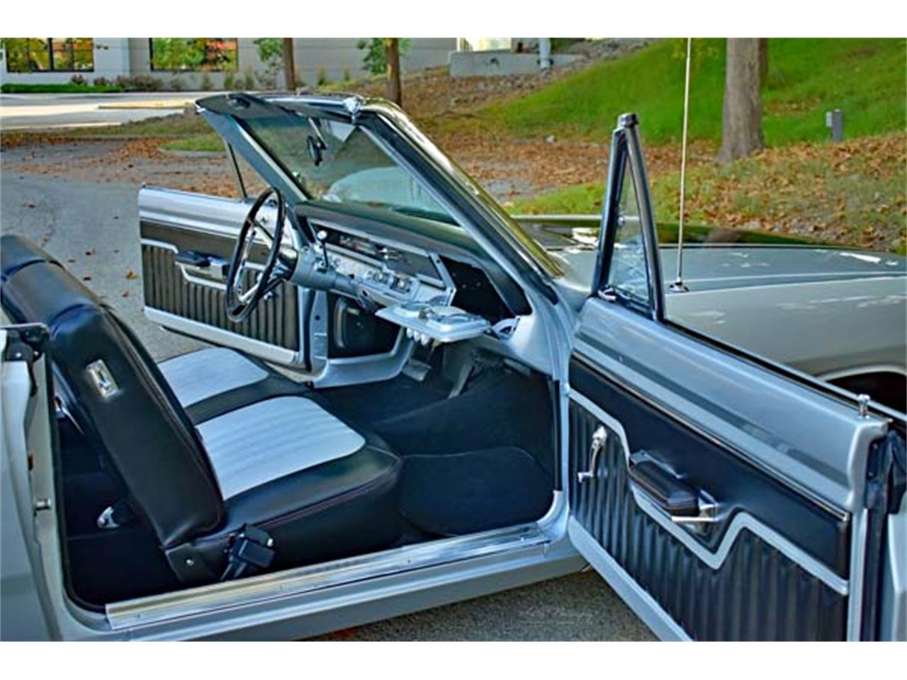 Dodge-Dart-gt-1967-Silver-BlackSilver-7