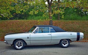 Dodge-Dart-gt-1967-Silver-BlackSilver-77
