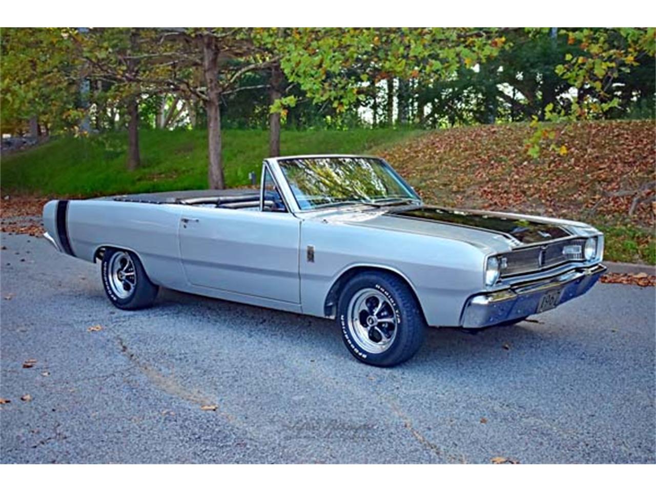 Dodge-Dart-gt-1967-Silver-BlackSilver-97
