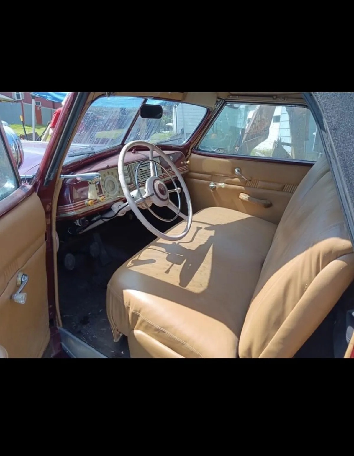 Dodge-Deluxe-1940-1