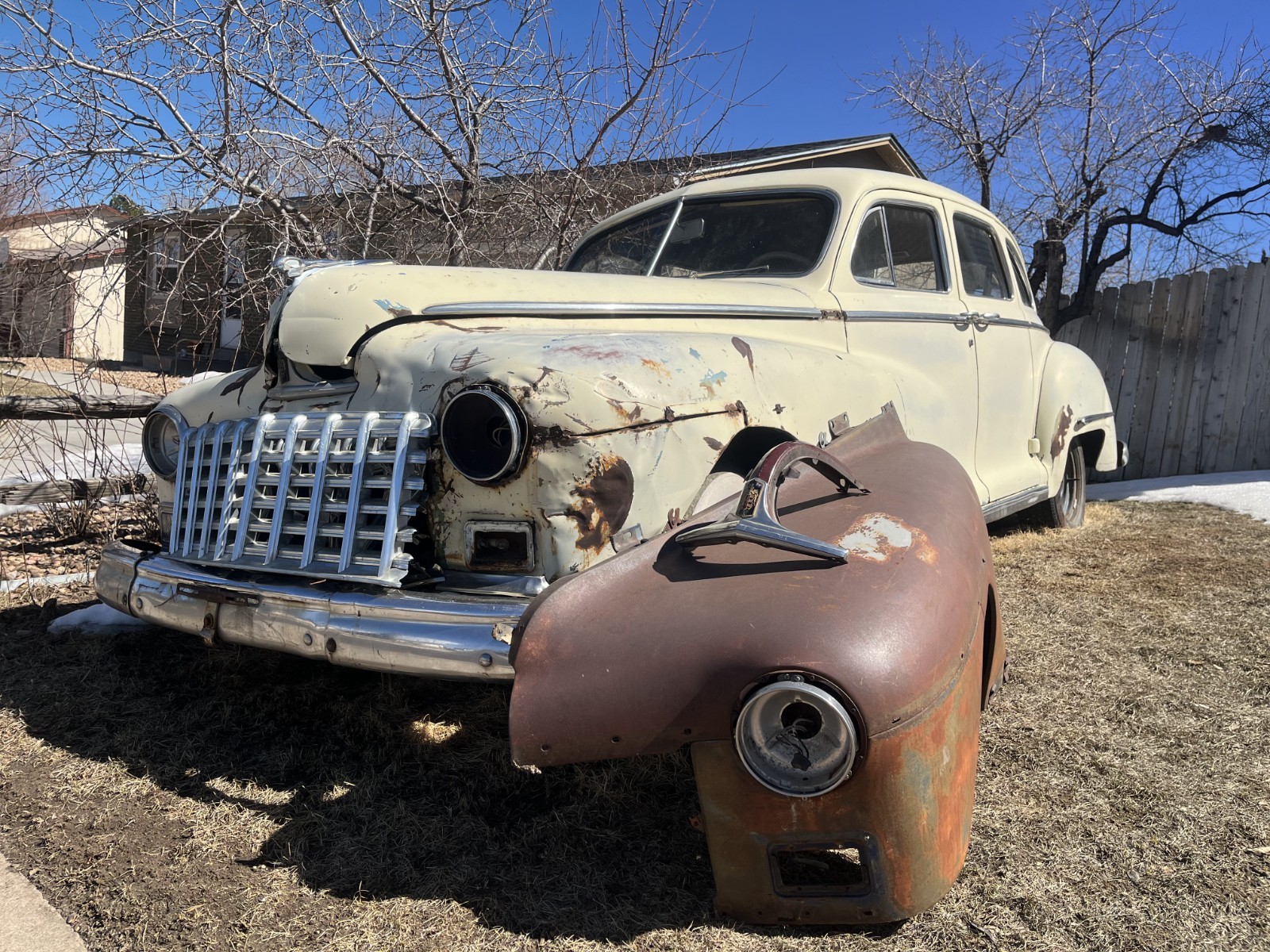 Dodge-Deluxe-1947-Sedan-1