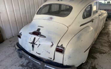 Dodge-Deluxe-1947-Sedan-6